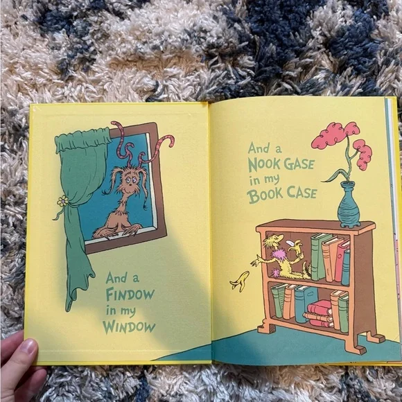 THERES A WOCKET IN MY POCKET hardcover Dr Seuss book - Picture 3 of 5